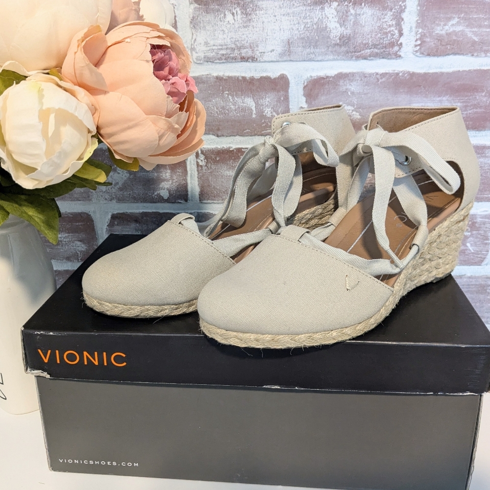 Vionic Aruba Kaitlyn Espadrille Wedge Sandal, Size 7.5